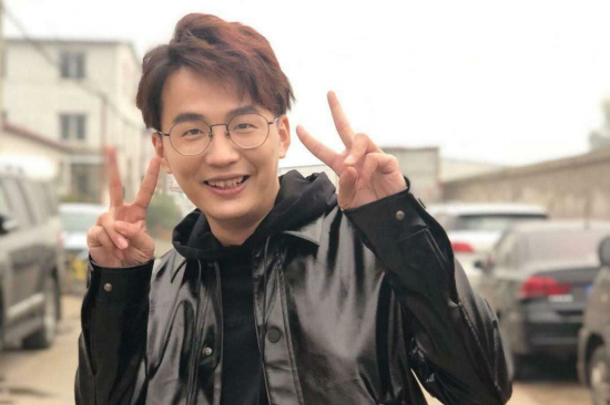 体验冬幕节的乐趣全新乱斗战场上线